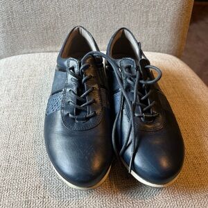 Ecco women’s Leather Blue Sneakers Size EU 37 (6.5 -7) NWOT Made In Portugal